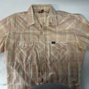 Wranglers Snap button down short sleeve shirt.